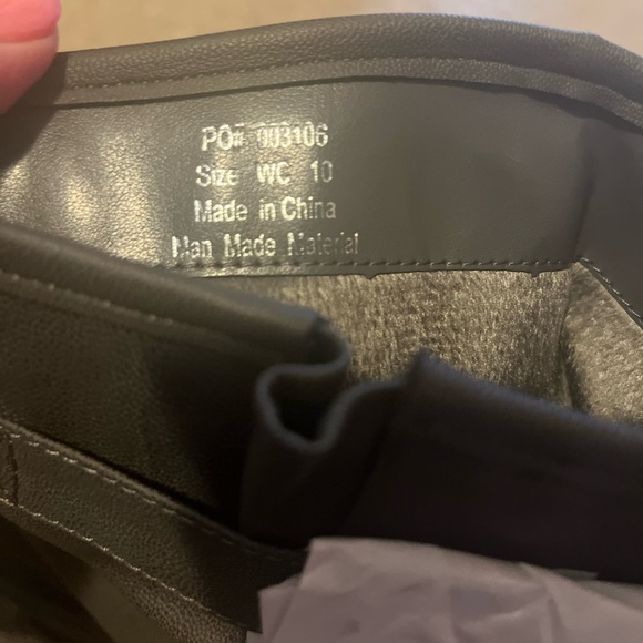 Boots - Picture 9 of 12